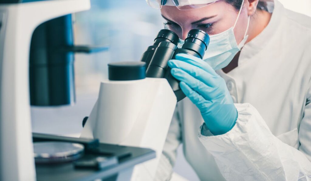 Técnico em equipamentos biomédicos