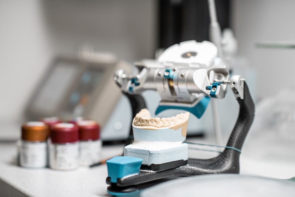 Articulador Bioart A7 Plus: Precisão Máxima e Assistência Garantida