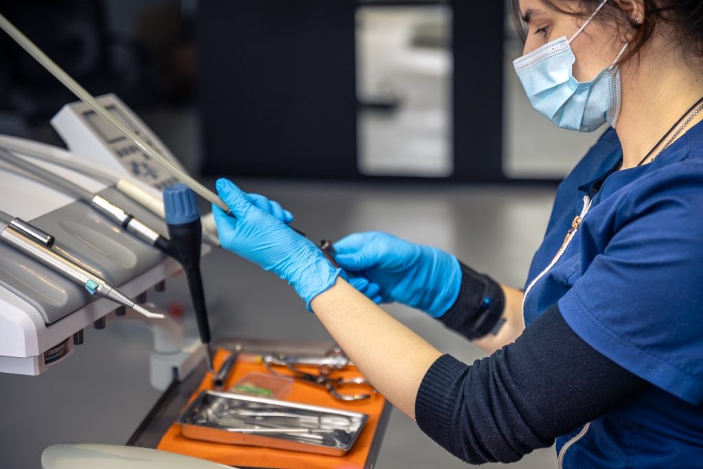 Manutenção corretiva de equipamentos: eficiência e longevidade dos dispositivos
